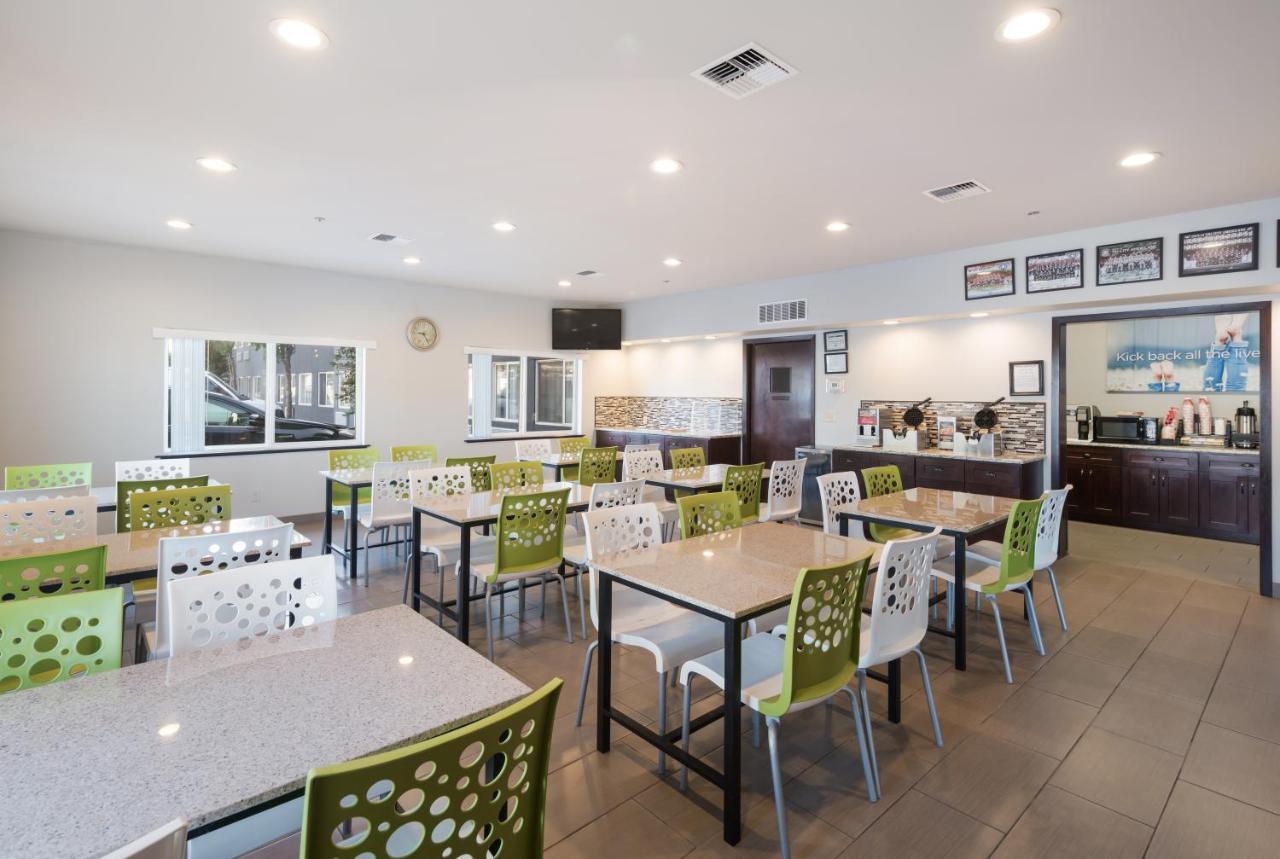 Quality Inn & Suites Kennewick Tri-Cities Кениуик Екстериор снимка
