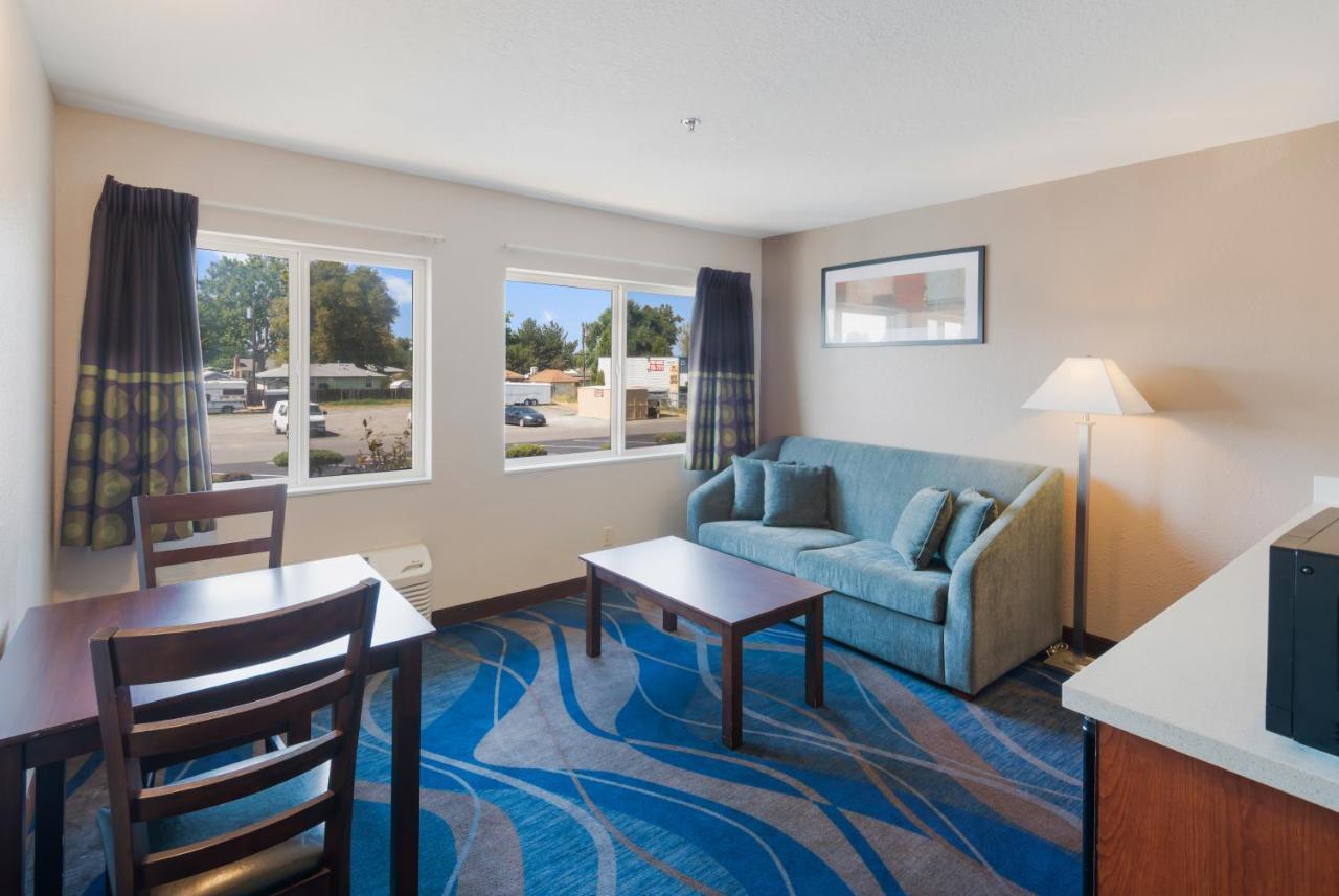Quality Inn & Suites Kennewick Tri-Cities Кениуик Екстериор снимка