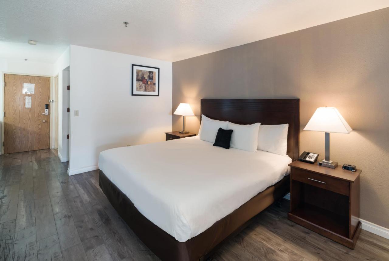 Quality Inn & Suites Kennewick Tri-Cities Кениуик Екстериор снимка