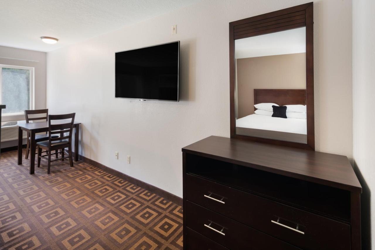 Quality Inn & Suites Kennewick Tri-Cities Кениуик Екстериор снимка