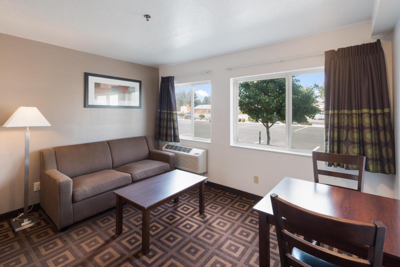 Quality Inn & Suites Kennewick Tri-Cities Кениуик Екстериор снимка