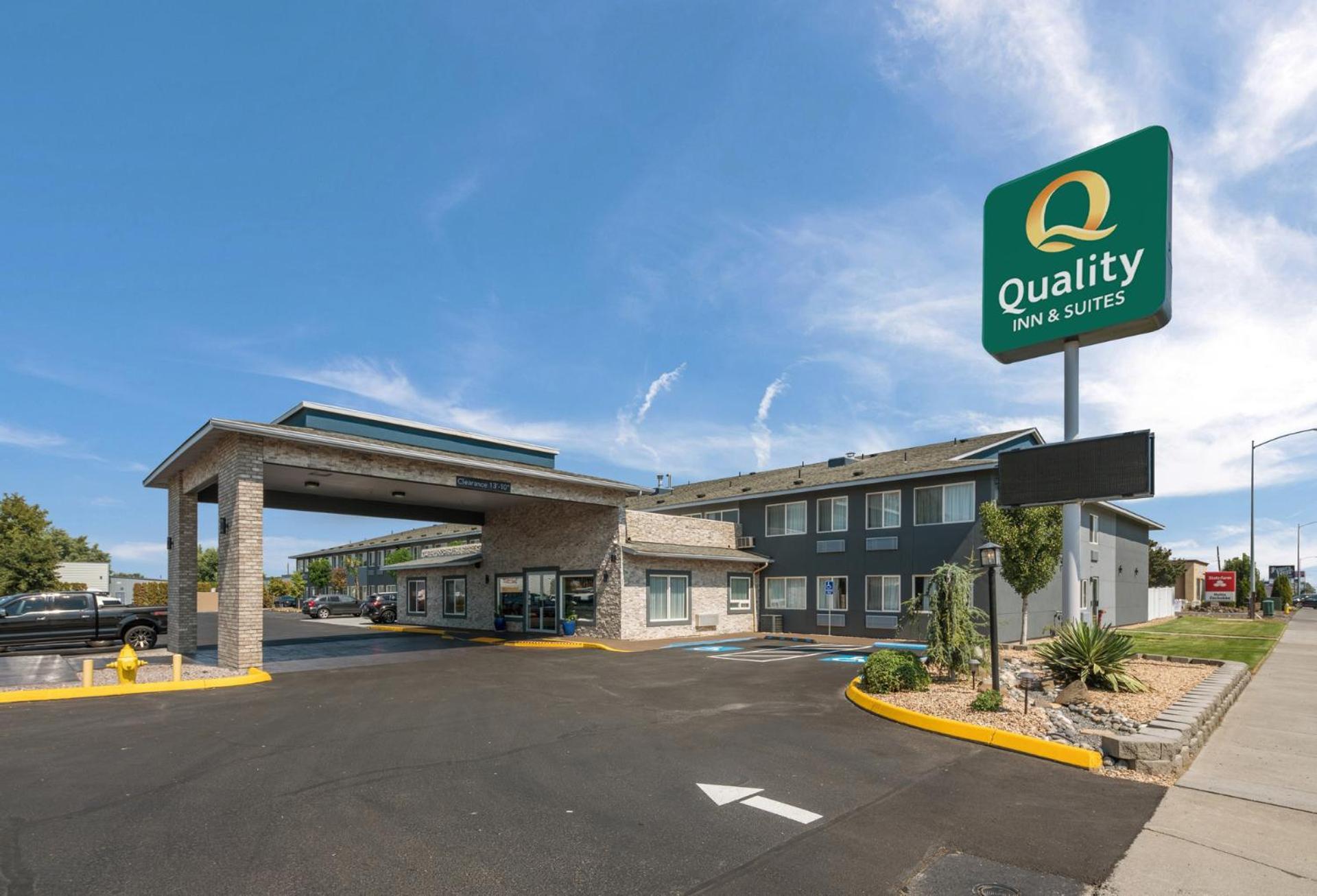 Quality Inn & Suites Kennewick Tri-Cities Кениуик Екстериор снимка