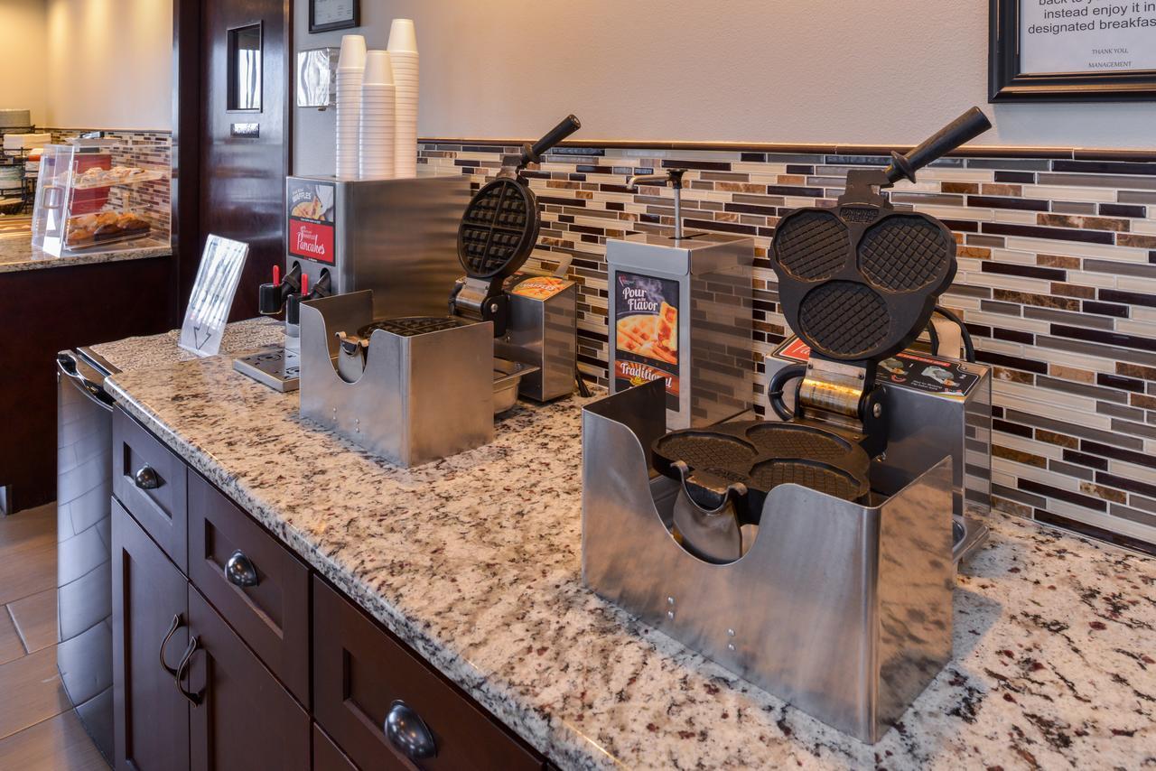 Quality Inn & Suites Kennewick Tri-Cities Кениуик Екстериор снимка
