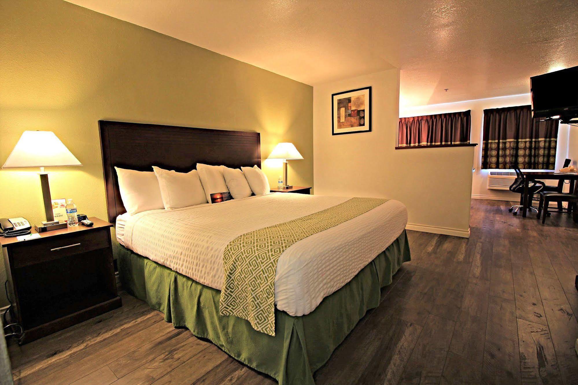 Quality Inn & Suites Kennewick Tri-Cities Кениуик Екстериор снимка