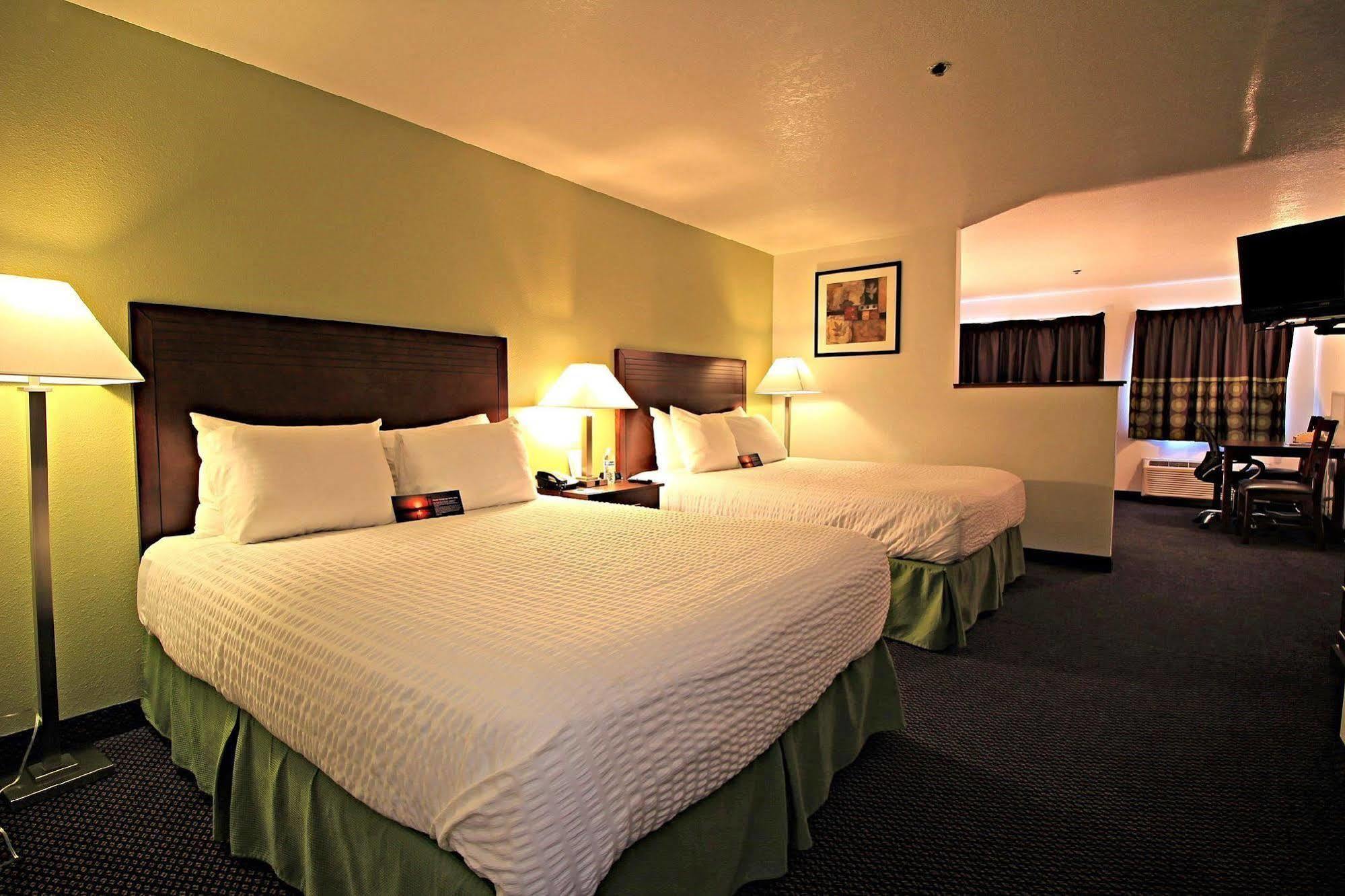 Quality Inn & Suites Kennewick Tri-Cities Кениуик Екстериор снимка