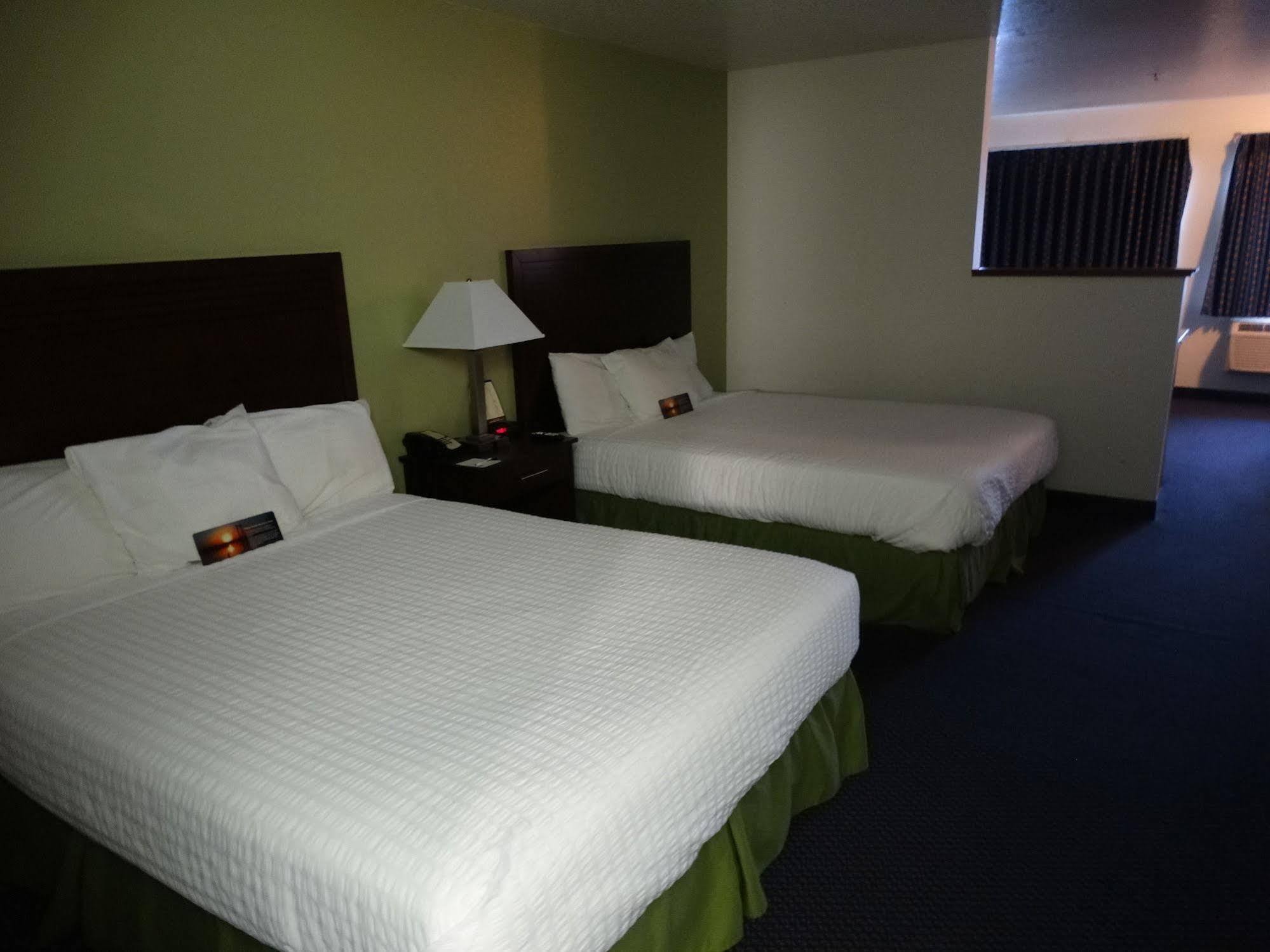 Quality Inn & Suites Kennewick Tri-Cities Кениуик Екстериор снимка