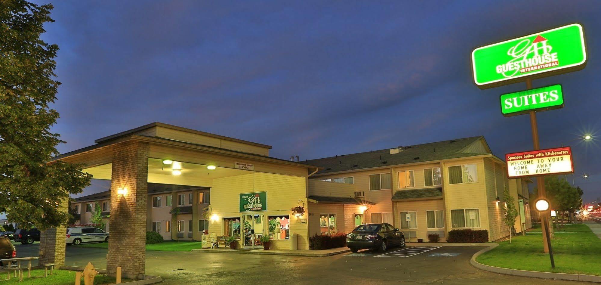 Quality Inn & Suites Kennewick Tri-Cities Кениуик Екстериор снимка