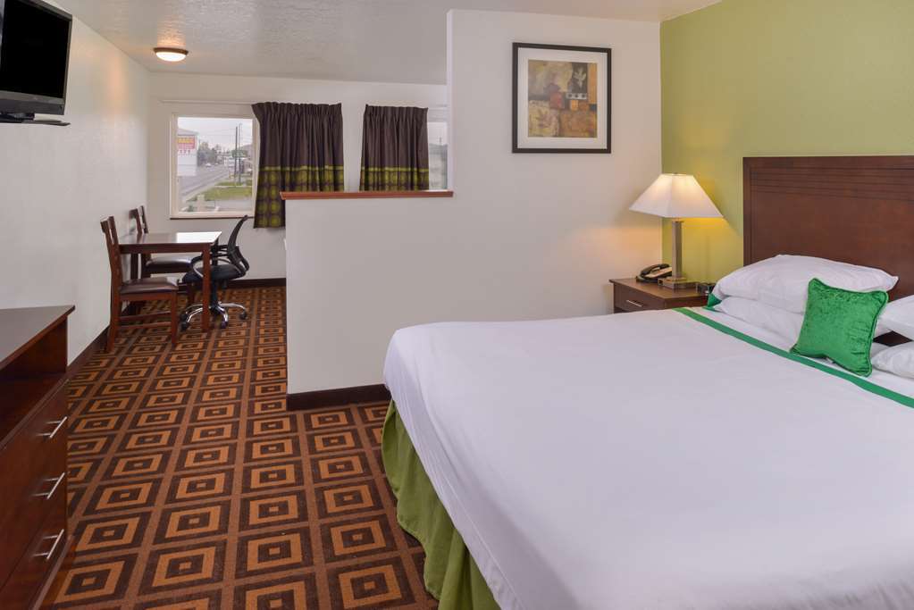 Quality Inn & Suites Kennewick Tri-Cities Кениуик Стая снимка