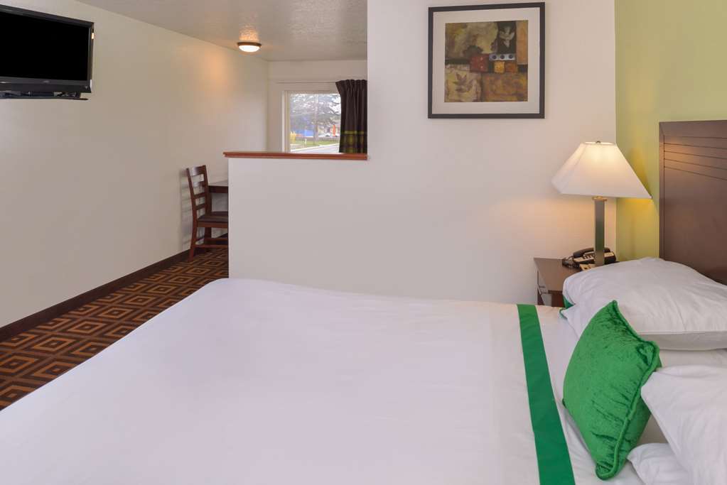 Quality Inn & Suites Kennewick Tri-Cities Кениуик Стая снимка